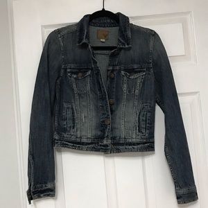 American Eagle denim jean jacket in like new shape